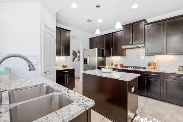 15201 Joseph DR, Lakeway, TX 78734