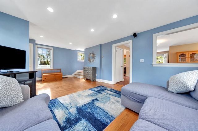 243 Nahant St, Wakefield, MA 01880