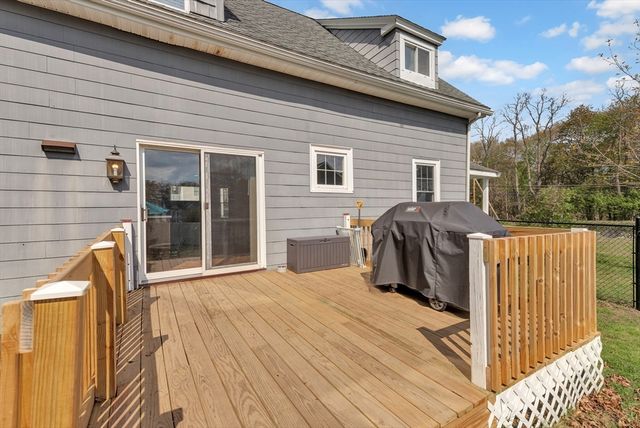 243 Nahant St, Wakefield, MA 01880