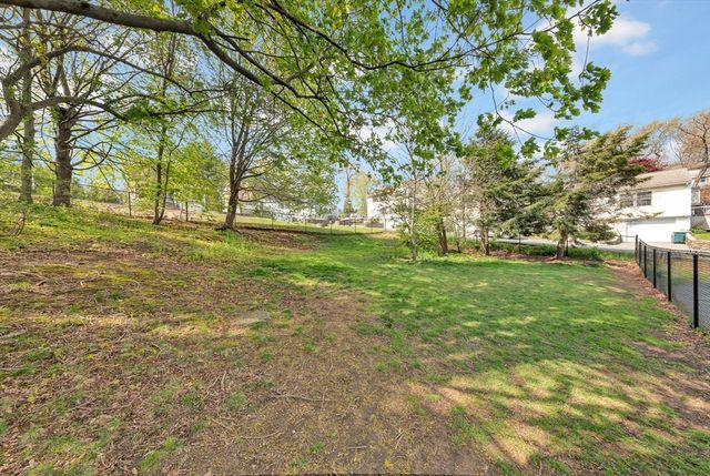 243 Nahant St, Wakefield, MA 01880