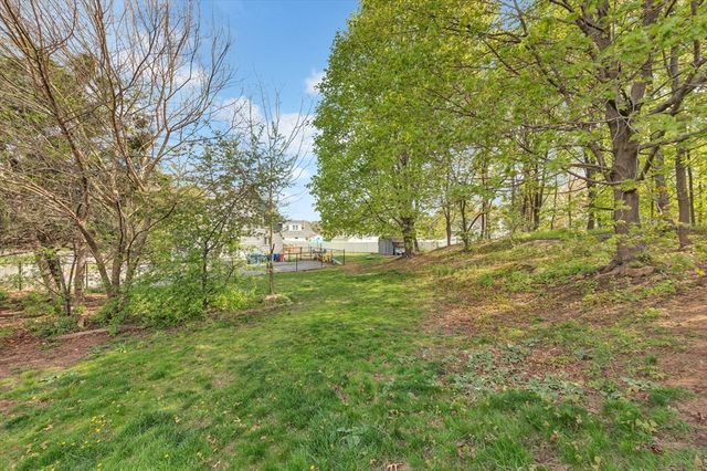 243 Nahant St, Wakefield, MA 01880