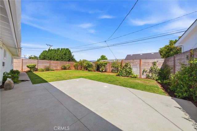 3097 Molokai Place, Costa Mesa, CA 92626