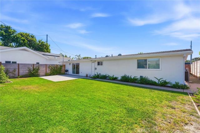3097 Molokai Place, Costa Mesa, CA 92626