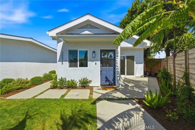 3097 Molokai Place, Costa Mesa, CA 92626