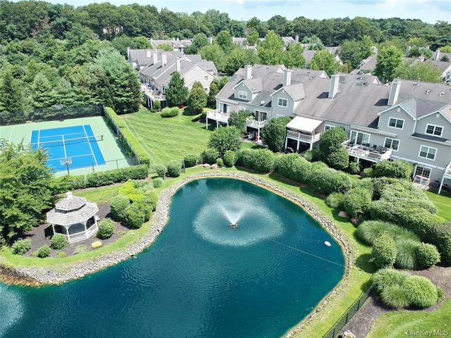15 Scarborough Drive, Smithtown, NY 11787