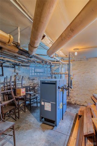3835 Westminster Place, St Louis, MO 63108