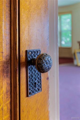 3835 Westminster Place, St Louis, MO 63108