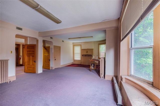 3835 Westminster Place, St Louis, MO 63108