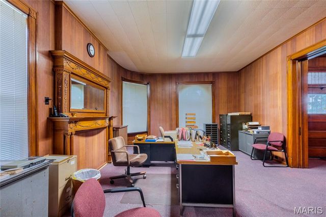 3835 Westminster Place, St Louis, MO 63108