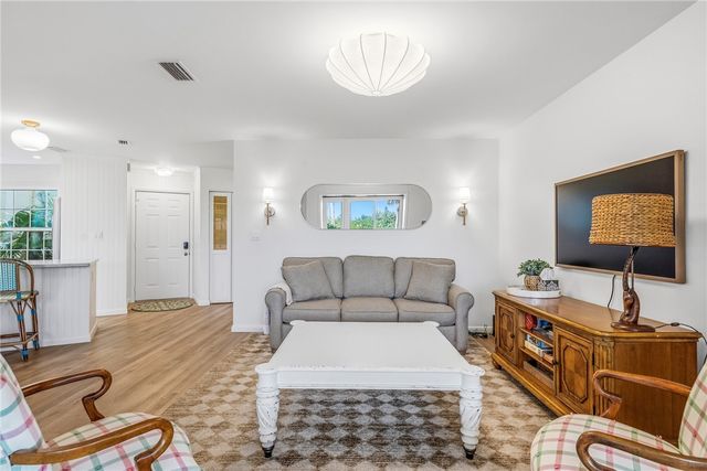 8725 Lakeside Boulevard 303, Vero Beach, FL 32963