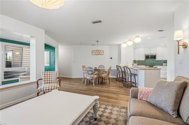 8725 Lakeside Boulevard 303, Vero Beach, FL 32963