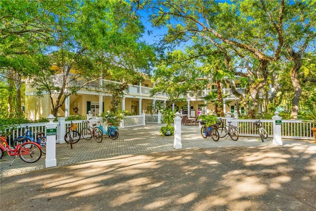 8725 Lakeside Boulevard 303, Vero Beach, FL 32963