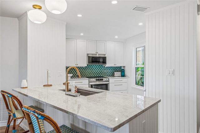 8725 Lakeside Boulevard 303, Vero Beach, FL 32963
