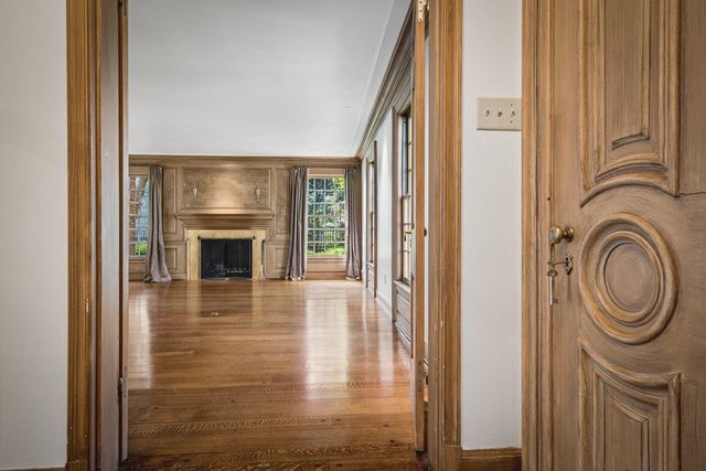 40 S ROSE RD, Memphis, TN 38117