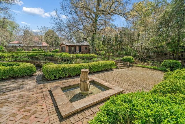 40 S ROSE RD, Memphis, TN 38117