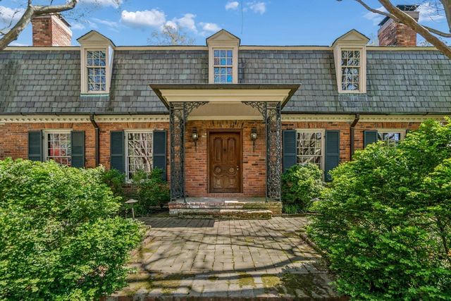 40 S ROSE RD, Memphis, TN 38117