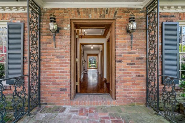 40 S ROSE RD, Memphis, TN 38117