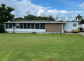 2010 OAK STREET, St Cloud, FL 34769