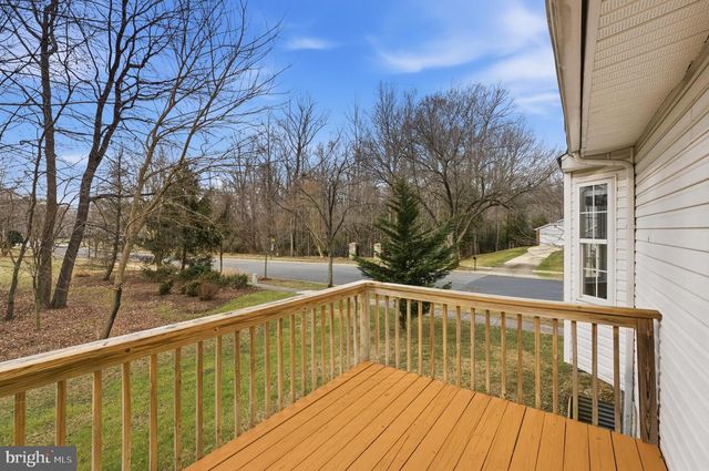 807 EASTERN POINT RD, Annapolis, MD 21401