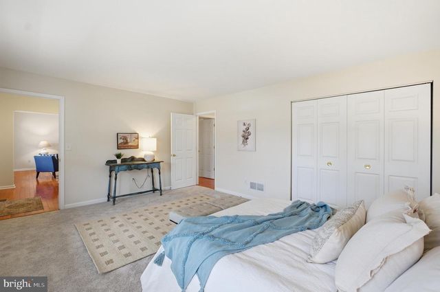 807 EASTERN POINT RD, Annapolis, MD 21401