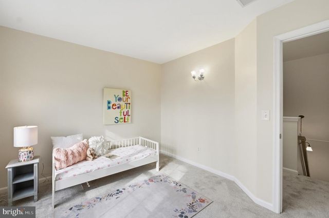 807 EASTERN POINT RD, Annapolis, MD 21401