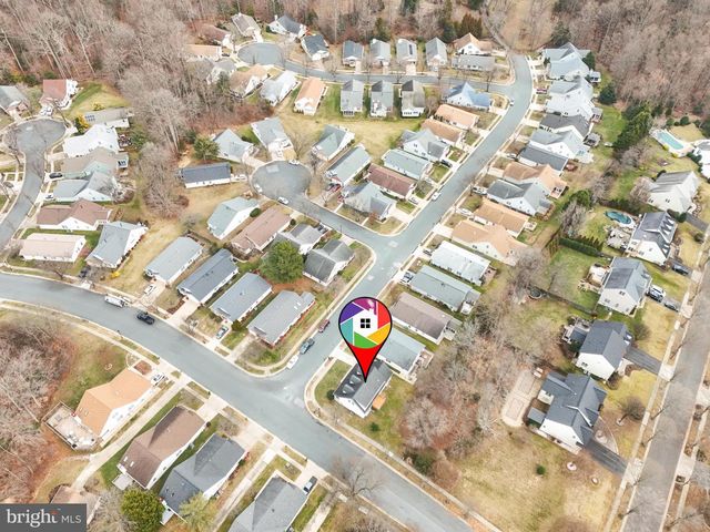 807 EASTERN POINT RD, Annapolis, MD 21401