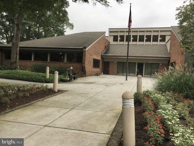 807 EASTERN POINT RD, Annapolis, MD 21401