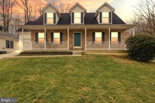 807 EASTERN POINT RD, Annapolis, MD 21401