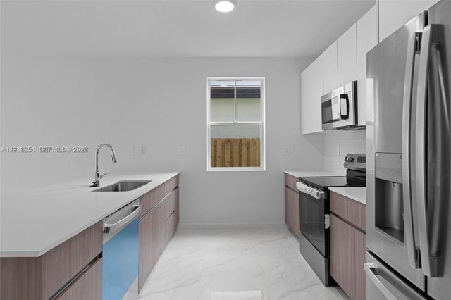 27335 SW 133 path, Miami, FL 33032