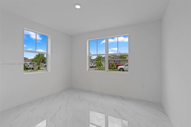 27335 SW 133 path, Miami, FL 33032