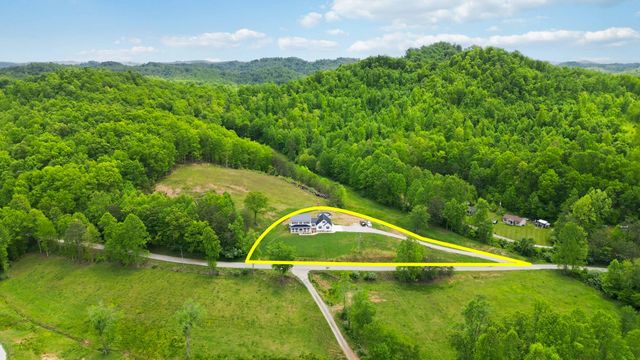 2604 Upper Rader Road, Manchester, KY 40962