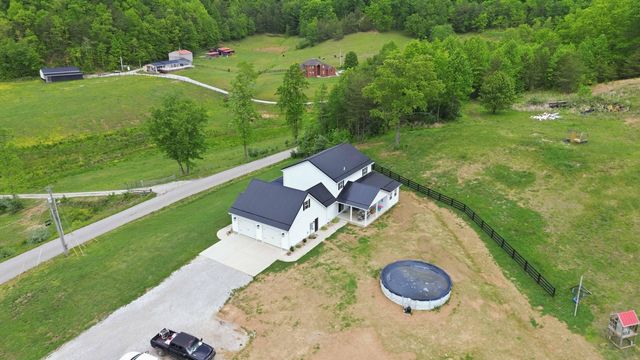 2604 Upper Rader Road, Manchester, KY 40962