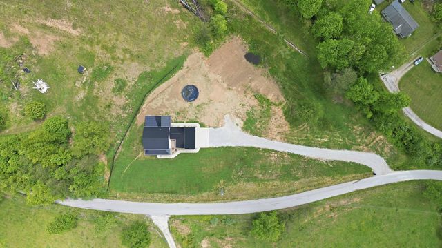 2604 Upper Rader Road, Manchester, KY 40962