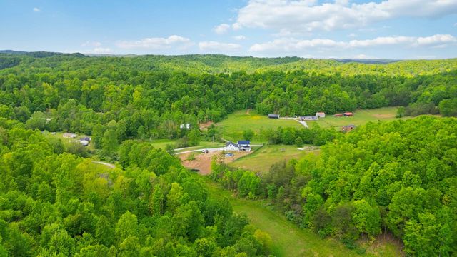 2604 Upper Rader Road, Manchester, KY 40962