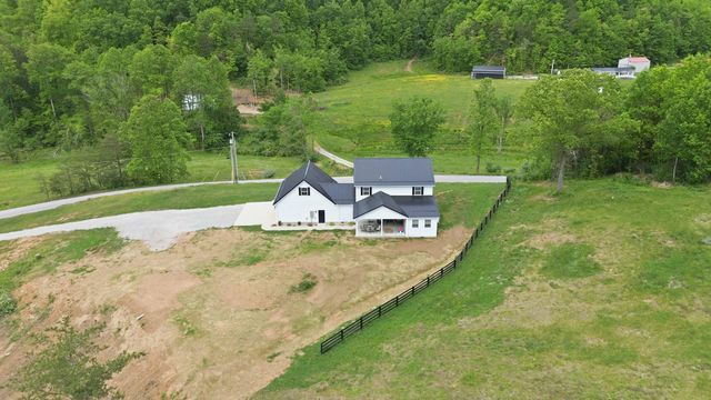 2604 Upper Rader Road, Manchester, KY 40962