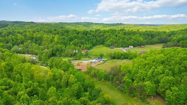 2604 Upper Rader Road, Manchester, KY 40962