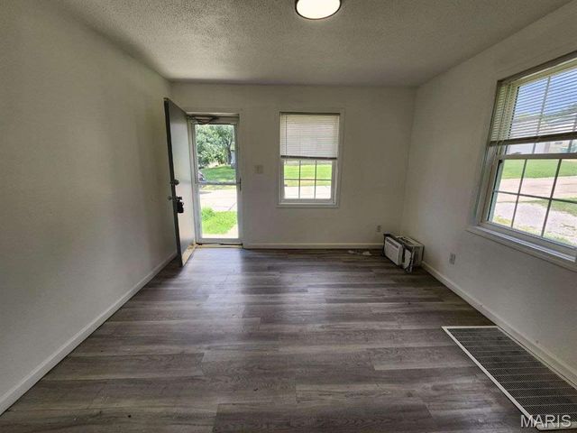 3966 Kleinschmidt Anex, Arnold, MO 63010