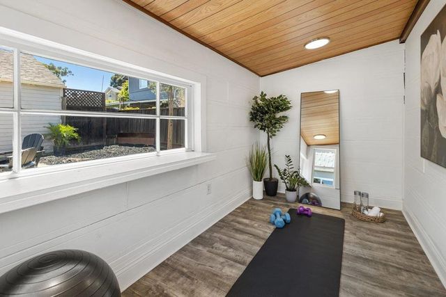 723 Winchester Drive, Burlingame, CA 94010