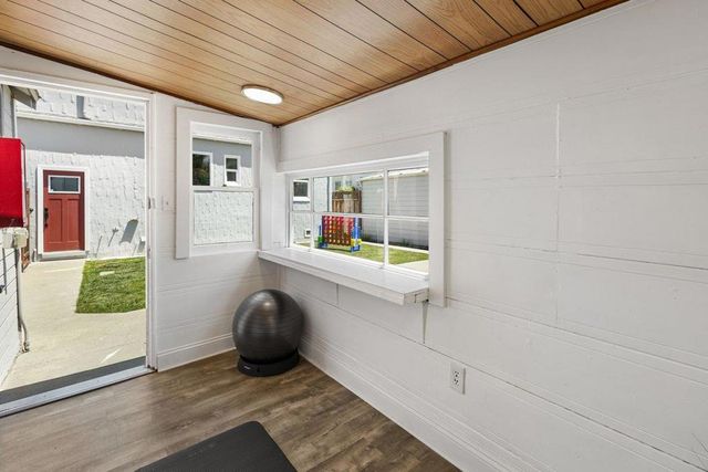 723 Winchester Drive, Burlingame, CA 94010