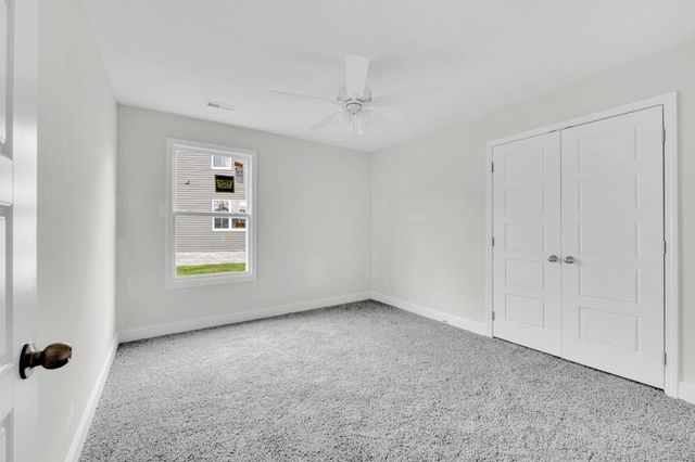 370 Galway Dr, Clarksville, TN 37042