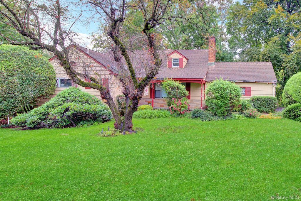 6 Soundview Road, Glen Cove, NY 11542 — photo 2