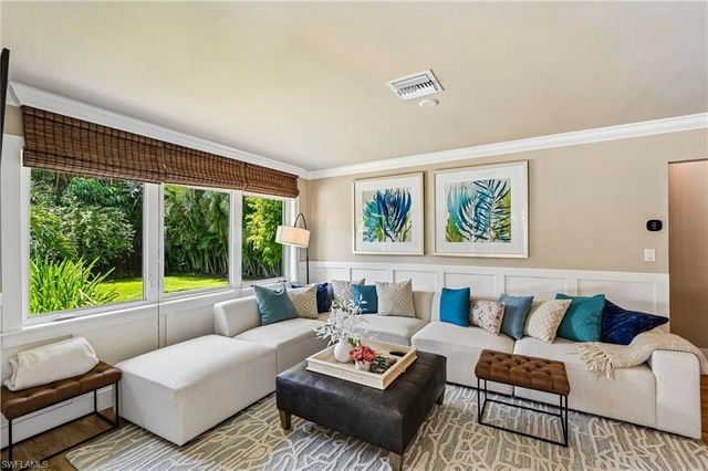 510 96th AVE N, Naples, FL 34108