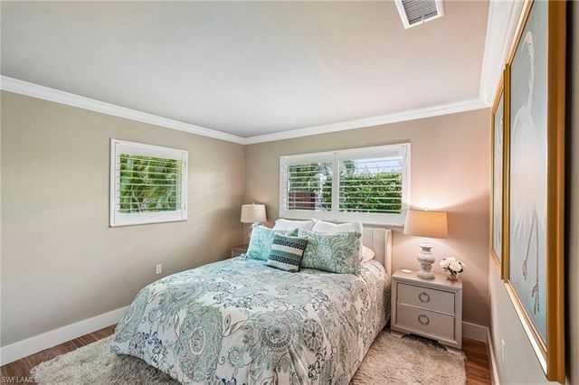 510 96th AVE N, Naples, FL 34108