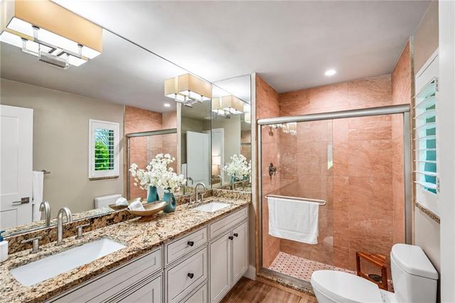 510 96th AVE N, Naples, FL 34108