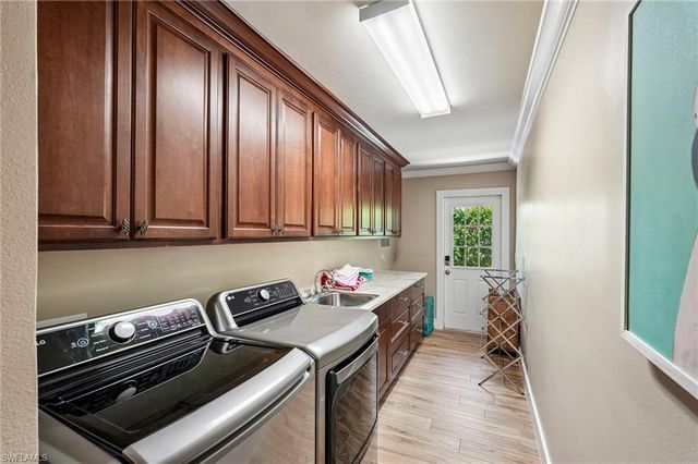 510 96th AVE N, Naples, FL 34108