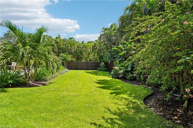 510 96th AVE N, Naples, FL 34108