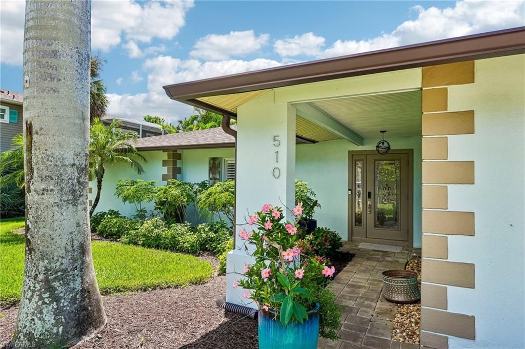 510 96th AVE N, NAPLES, FL 34108 — photo 5