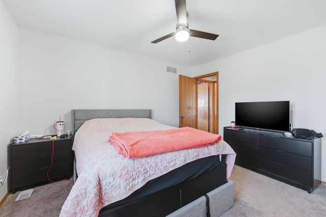 310 N Miles Ave, Valley Center, KS 67147