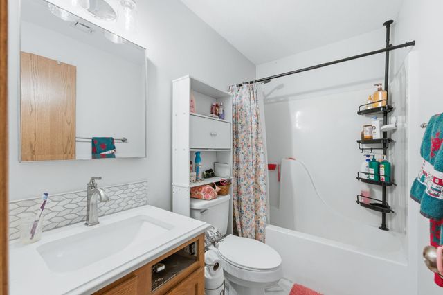 310 N Miles Ave, Valley Center, KS 67147