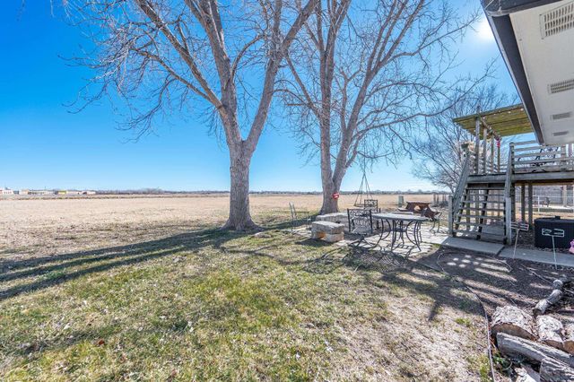 310 N Miles Ave, Valley Center, KS 67147